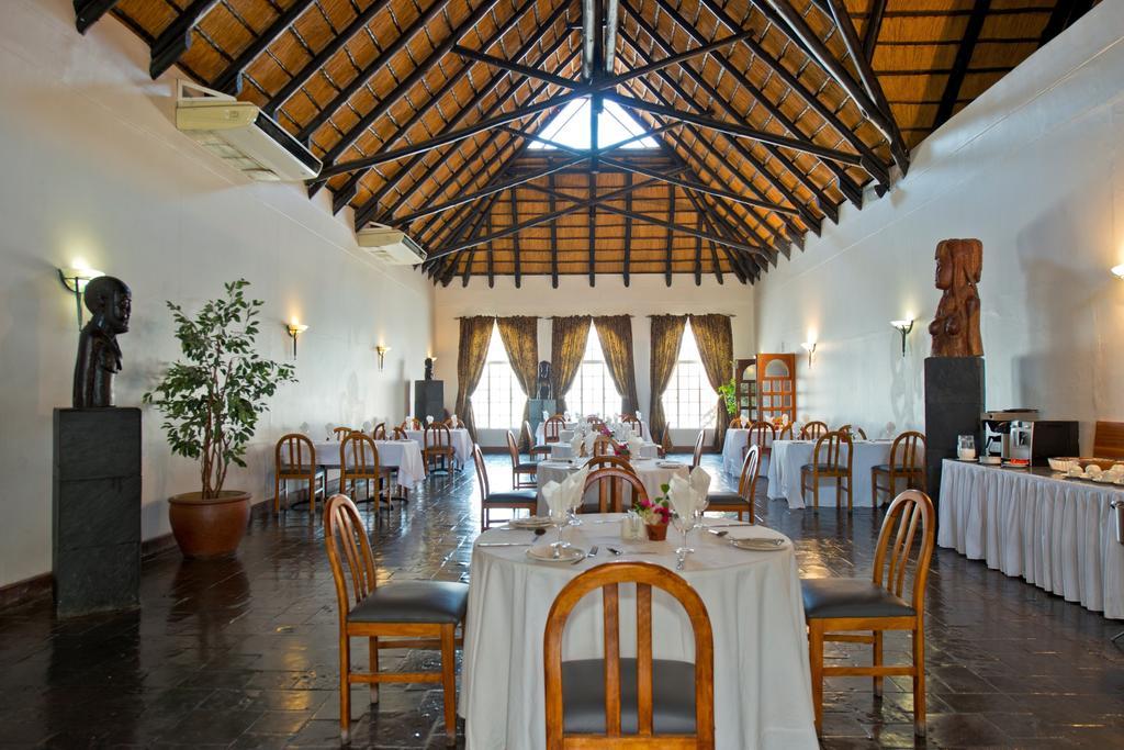 Hôtel Oshakati Country Extérieur photo