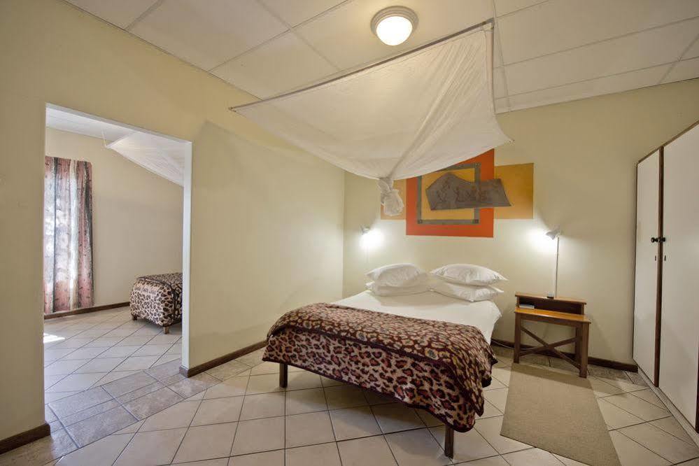 Hôtel Oshakati Country Extérieur photo